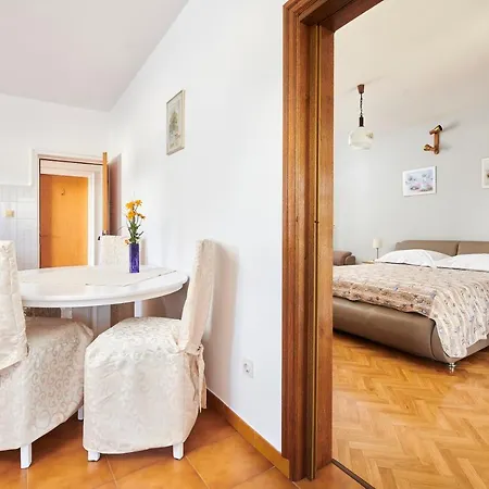 Haus Ana Apartman Porec