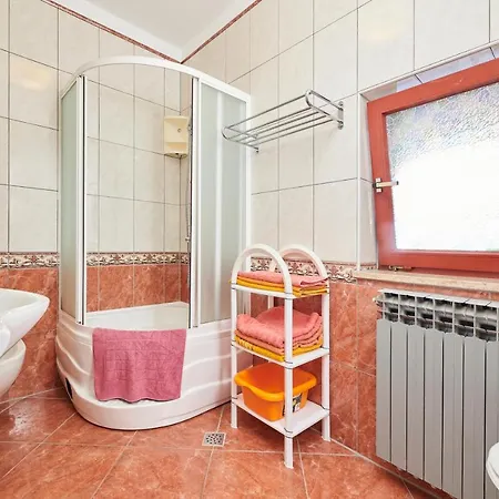 Apartment Haus Ana